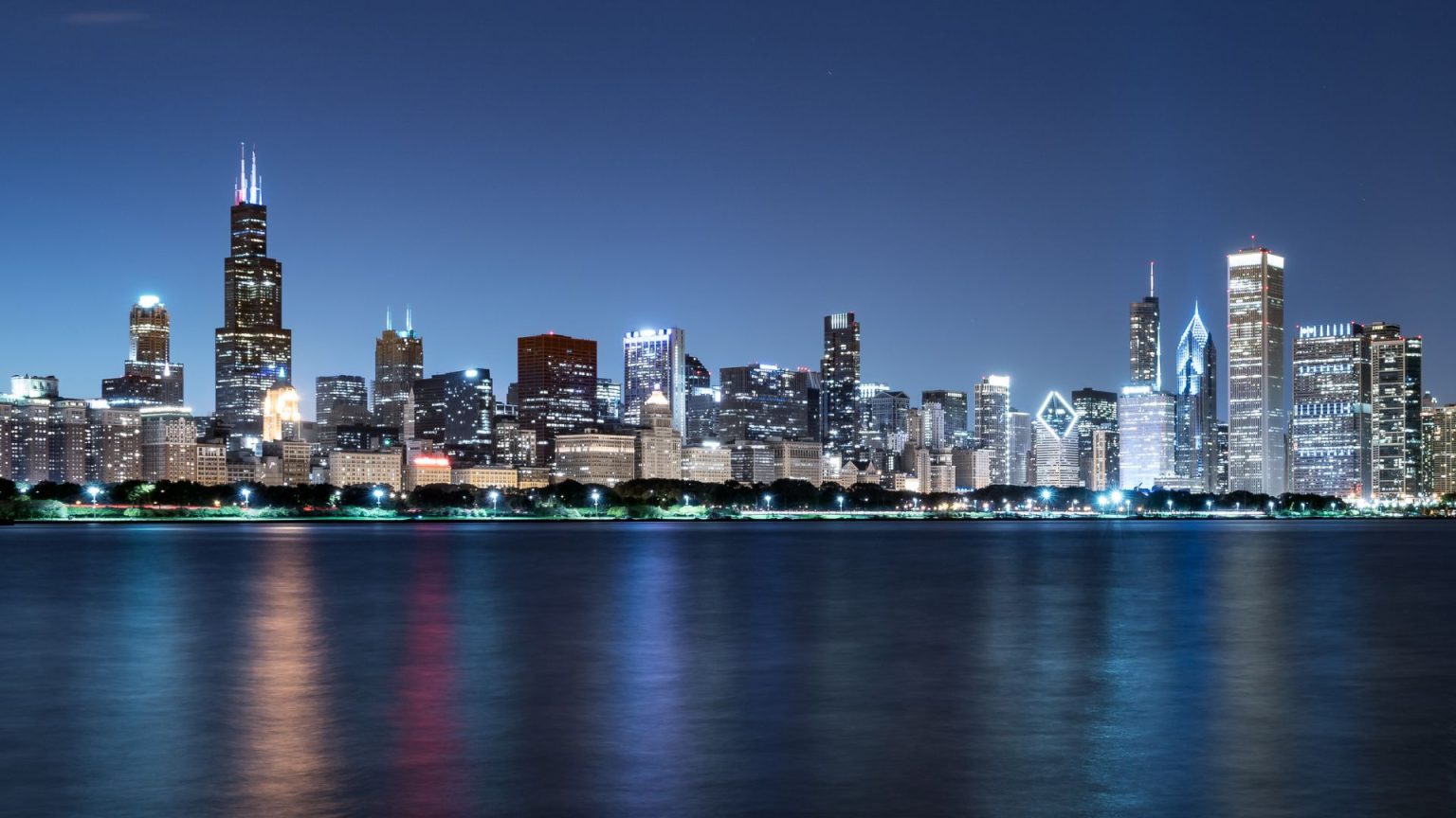 Transformando Chicago con las Soluciones de Iluminación LED Inteligente de LEOTEK