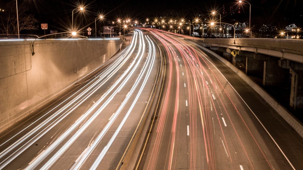 Eficiencia Energética en la Iluminación Vial LED: Reducción de Costos en el Centro de EE. UU.